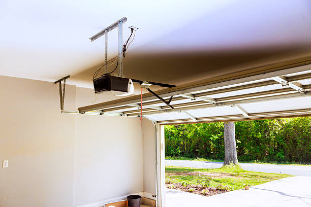 Top rated local Garage Door Panel Replacement specialists in Canton, GA